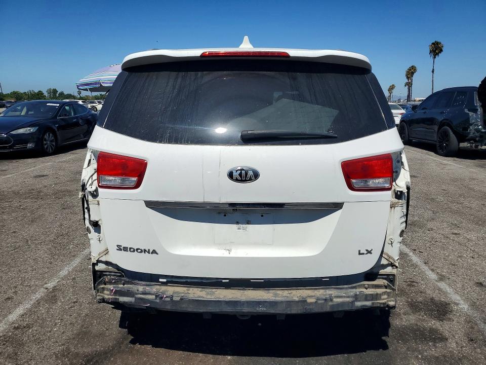 Photo 6 from auction – 2016 KIA SEDONA with VIN KNDMB5C18G6090129