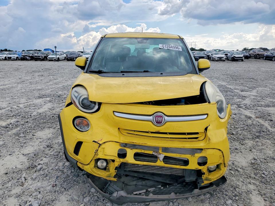 Photo 5 from auction – 2014 FIAT 500L with VIN ZFBCFADH5EZ018887