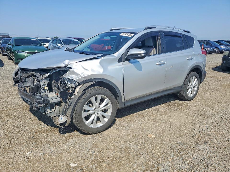 TOYOTA RAV4 2015 with VIN JTMDFREV5FD133542 - Photo from auction