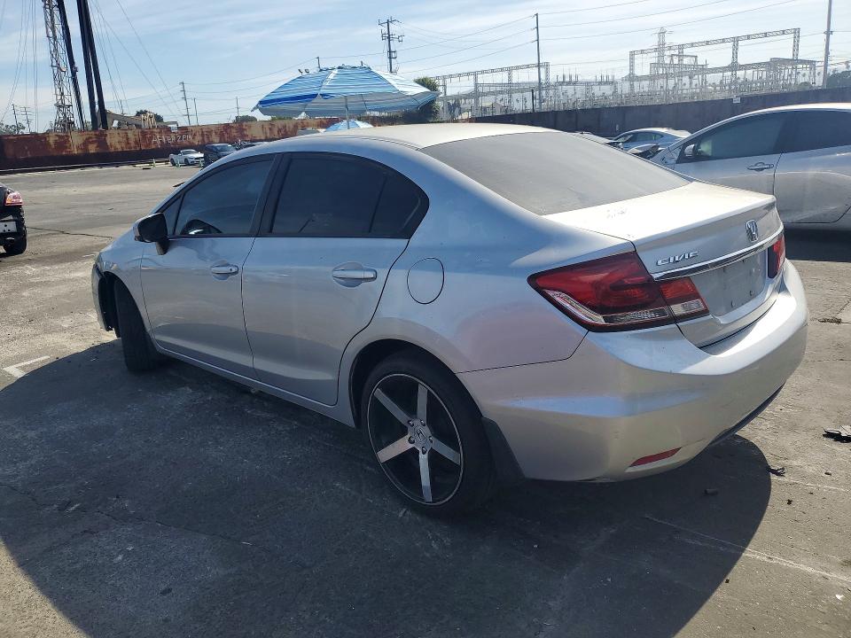 Снимка 2 от търг – 2015 HONDA CIVIC с VIN 19XFB2F79FE255556