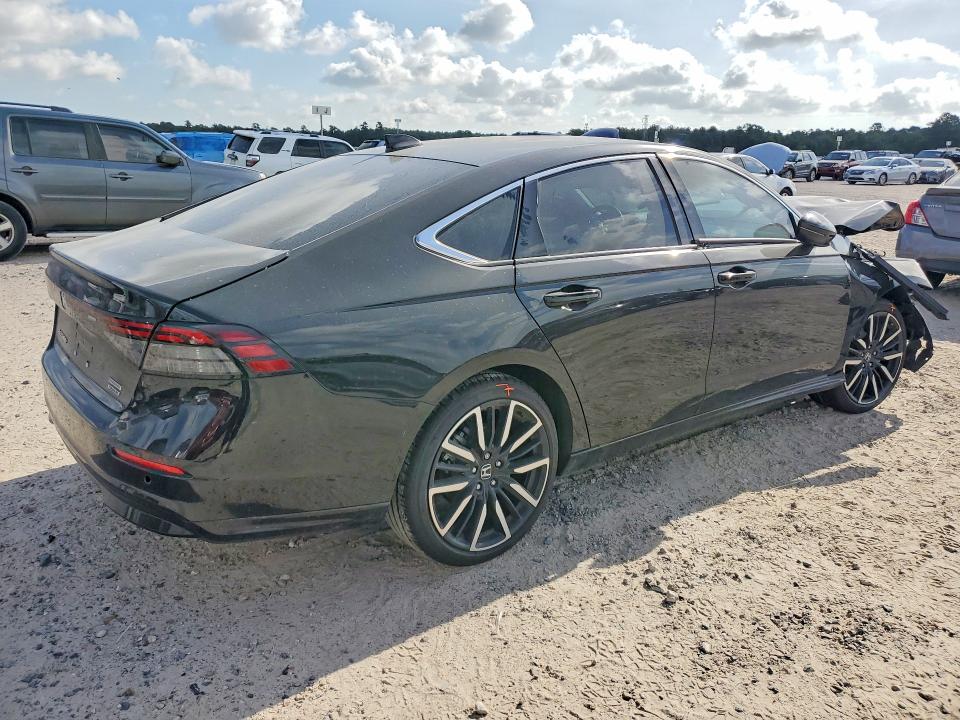 Photo 3 from auction – 2025 HONDA ACCORD with VIN 1HGCY2F82SA090586