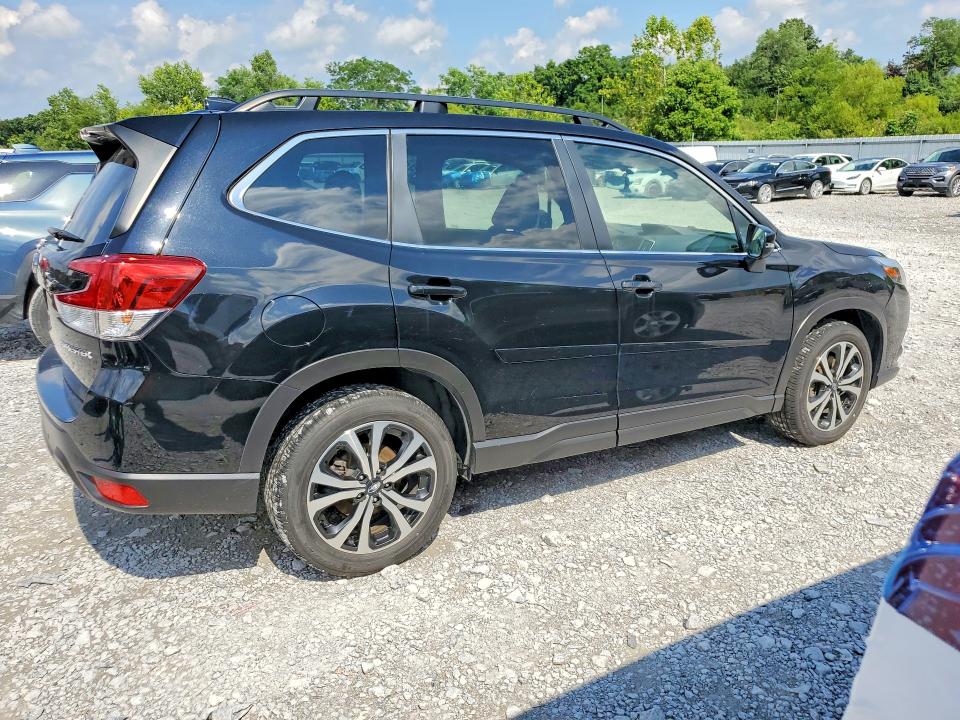 Photo 3 from auction – 2024 SUBARU FORESTER with VIN JF2SKALC9RH415073