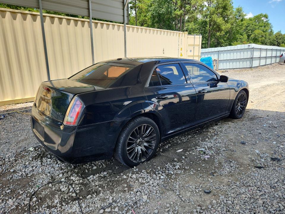 Photo 3 from auction – 2013 CHRYSLER 300C with VIN 2C3CCADG2DH741158