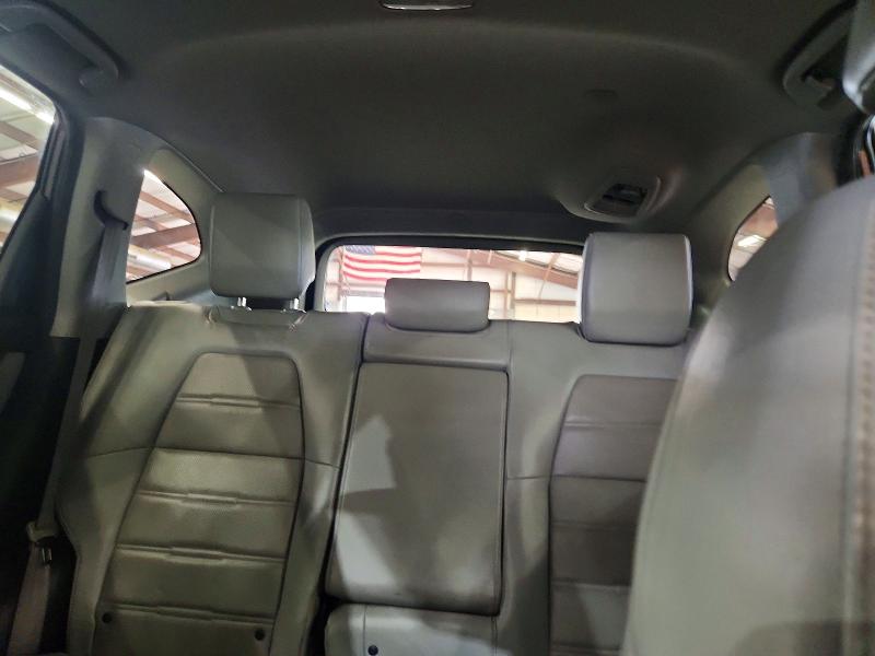 Photo 10 from auction – 2018 HONDA CR-V with VIN 7FARW2H82JE021676