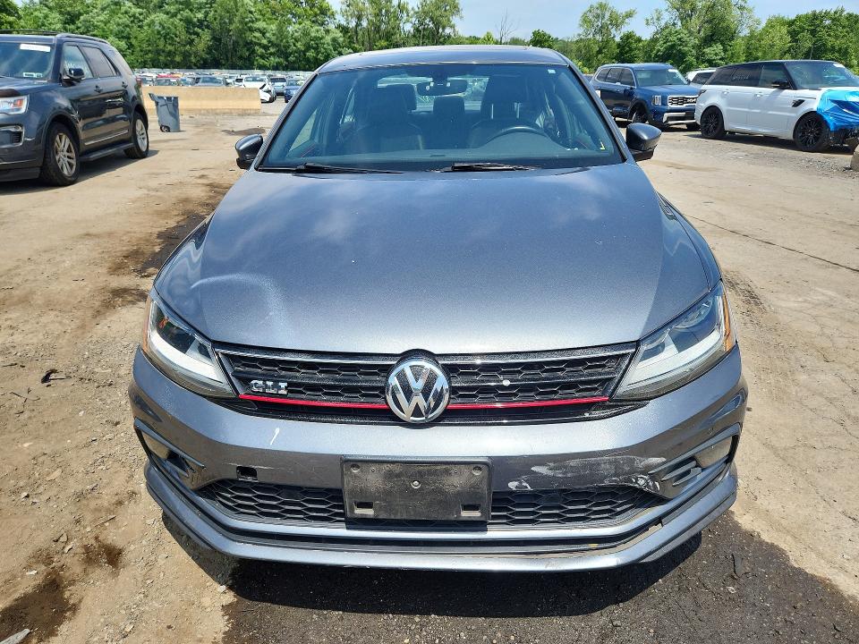 Photo 5 from auction – 2017 VOLKSWAGEN JETTA with VIN 3VW4T7AJXHM301471