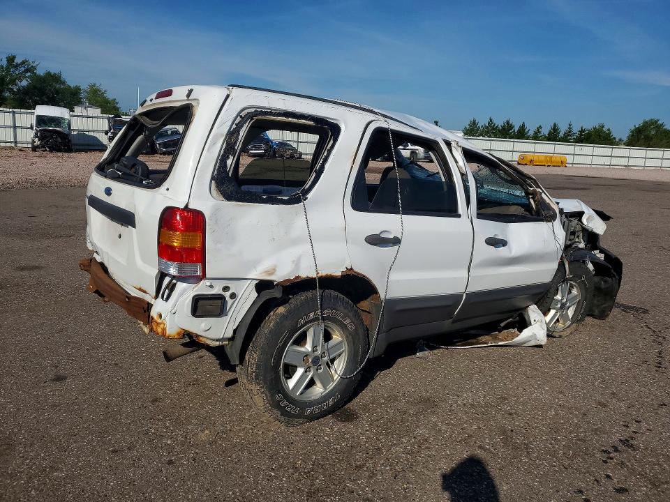 Photo 3 from auction – 2007 FORD ESCAPE with VIN 1FMYU92Z67KB68002