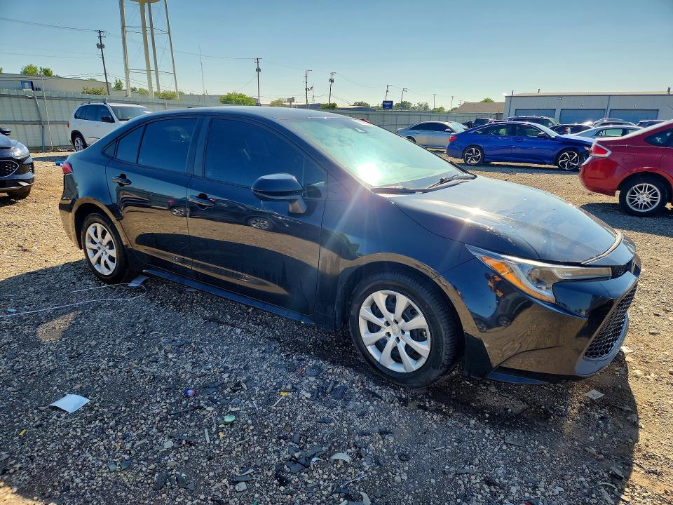 Photo 4 from auction – 2021 TOYOTA COROLLA with VIN 5YFEPMAE9MP215309