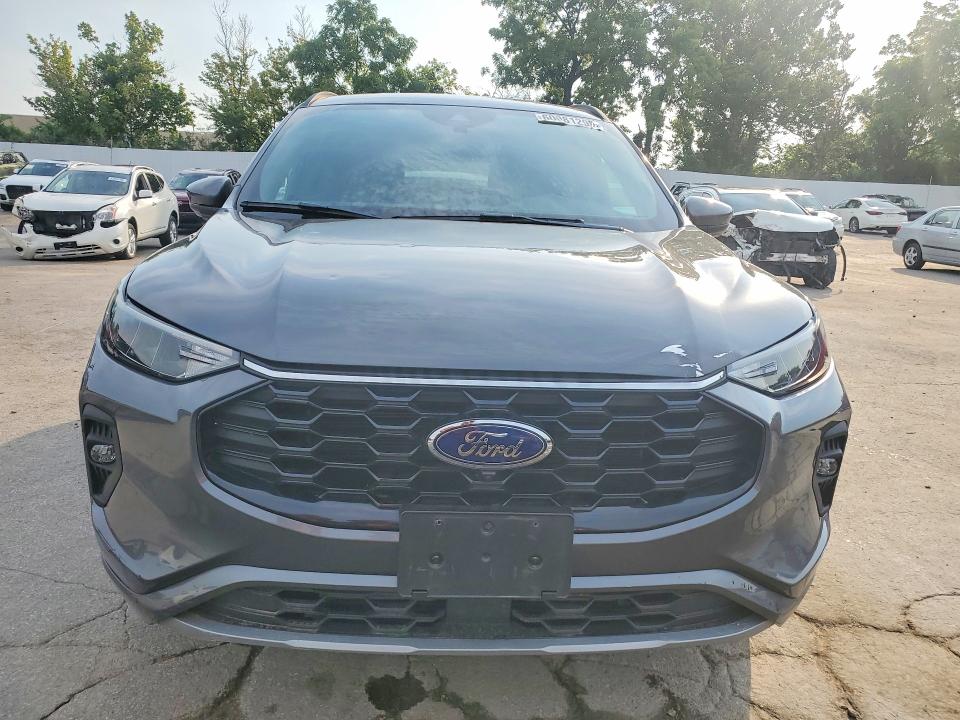 Photo 5 from auction – 2023 FORD ESCAPE with VIN 1FMCU9NA9PUA91615