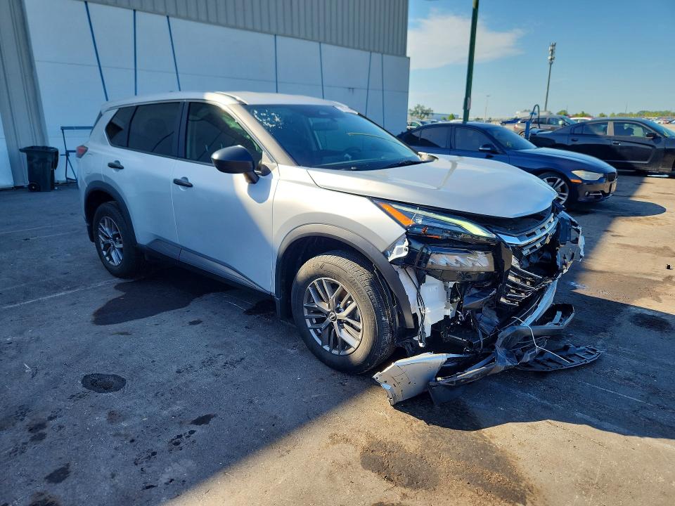Photo 4 from auction – 2025 NISSAN ROGUE with VIN 5N1BT3AA7SC774414