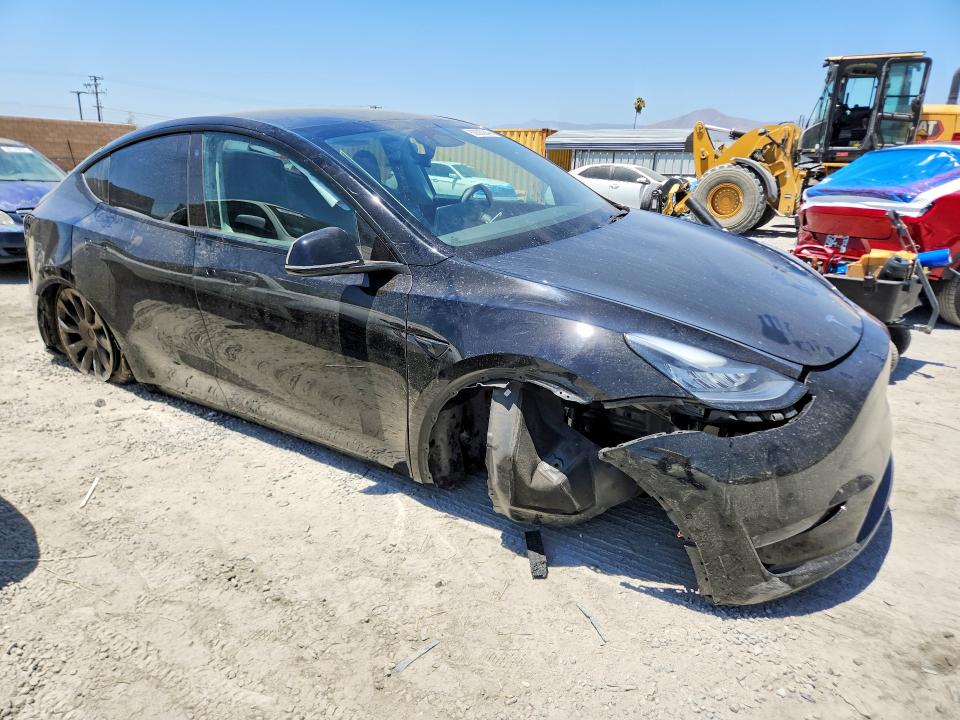 Photo 4 from auction – 2022 TESLA MODEL Y with VIN 7SAYGDEE2NA019460