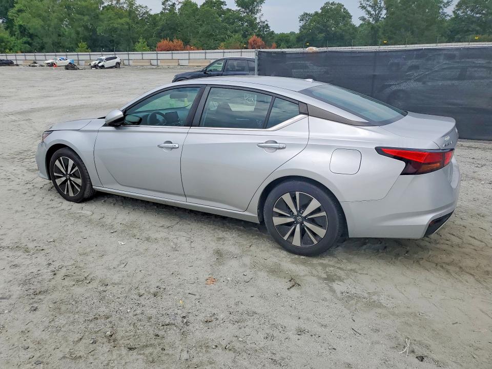 Photo 2 from auction – 2022 NISSAN ALTIMA with VIN 1N4BL4DV9NN403293