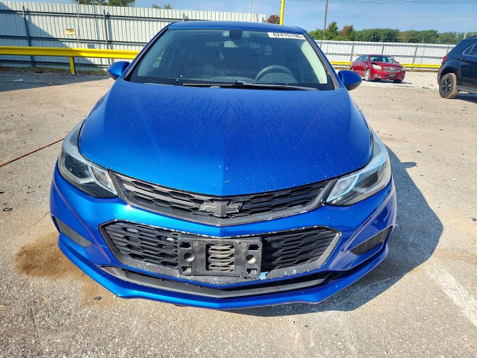 Photo 5 from auction – 2017 CHEVROLET CRUZE with VIN 3G1BE6SM7HS519668