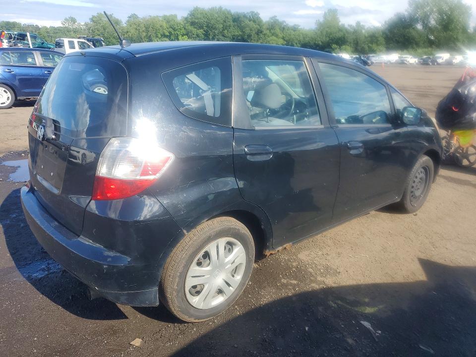 Photo 3 from auction – 2011 HONDA FIT with VIN JHMGE8G32BS007729