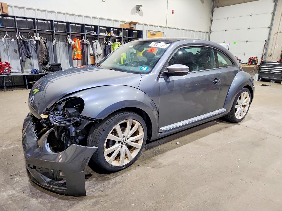 Photo 1 from auction – 2014 VOLKSWAGEN BEETLE with VIN 3VWJ17AT8EM655379