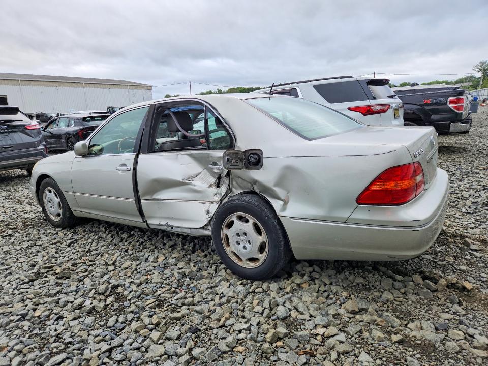 Photo 2 from auction – 2001 LEXUS LS with VIN JTHBN30F310003684