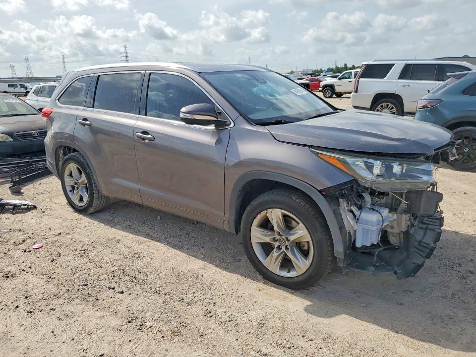 Photo 4 from auction – 2018 TOYOTA HIGHLANDER with VIN 5TDYZRFH9JS268165
