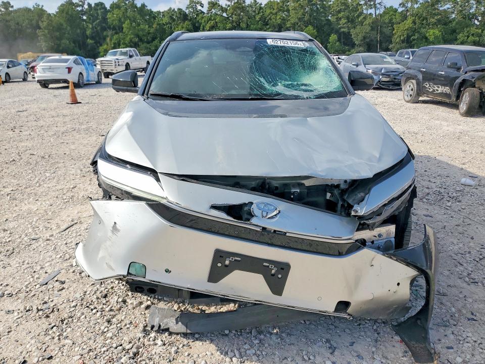 Photo 5 from auction – 2023 TOYOTA BZ4X with VIN JTMABACA3PA020482