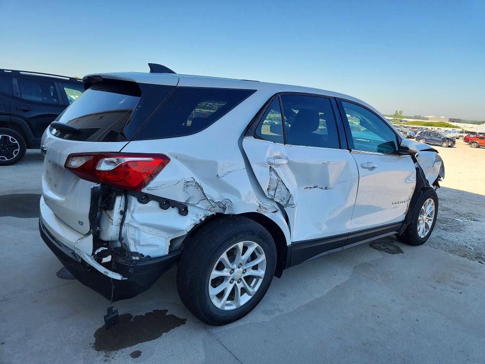 Photo 3 from auction – 2018 CHEVROLET EQUINOX with VIN 2GNAXJEV8J6182492