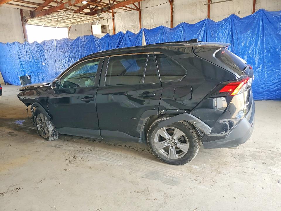Photo 2 from auction – 2022 TOYOTA RAV4 with VIN 2T3P1RFV7NC263433