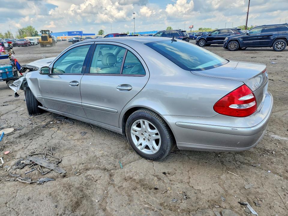 Photo 2 from auction – 2006 MERCEDES-BENZ E with VIN WDBUF56J86A819093