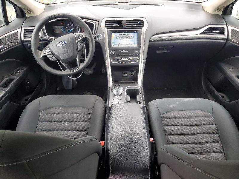 Photo 8 from auction – 2019 FORD FUSION with VIN 3FA6P0LU4KR119568