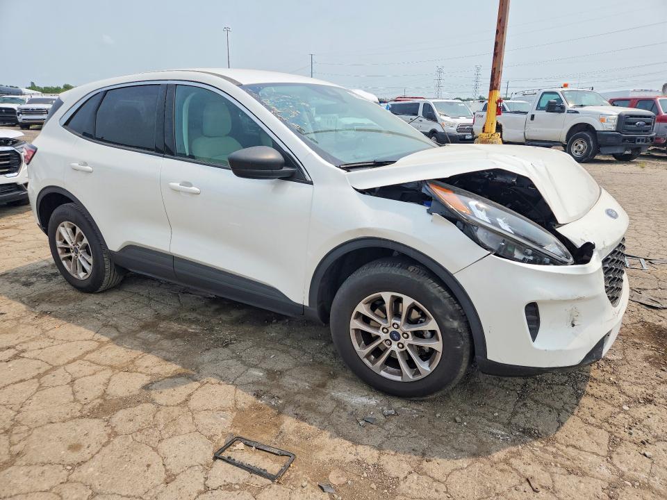Photo 4 from auction – 2022 FORD ESCAPE with VIN 1FMCU9G64NUB22548