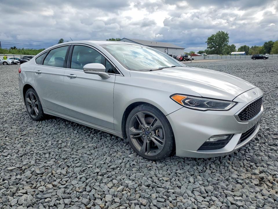 Photo 4 from auction – 2017 FORD FUSION with VIN 3FA6P0VP3HR282745