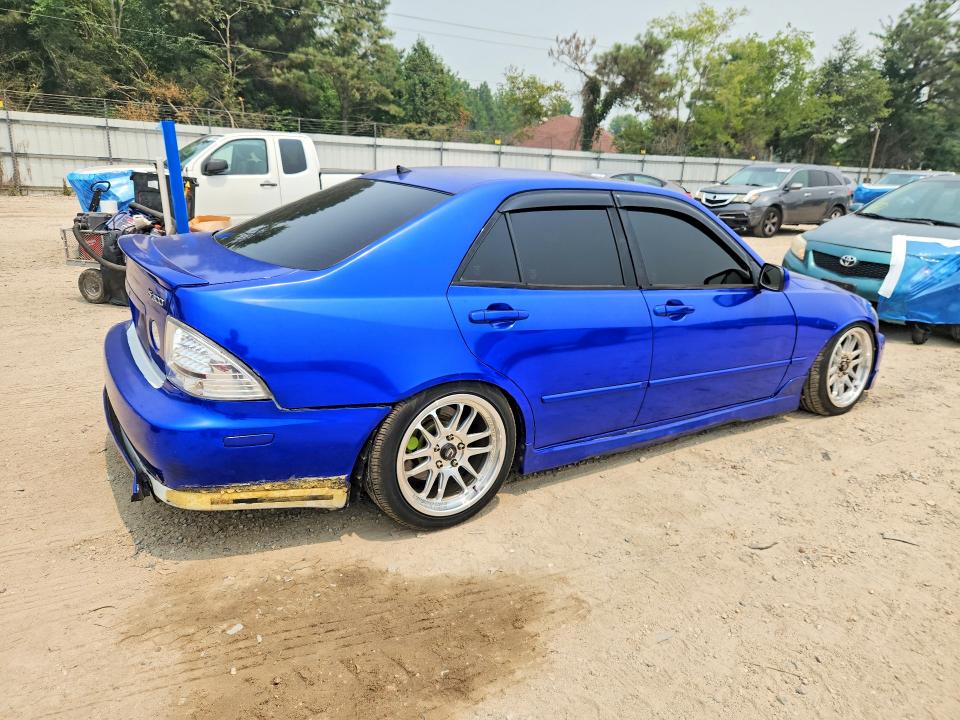 Photo 3 from auction – 2004 LEXUS IS with VIN JTHBD192440092547