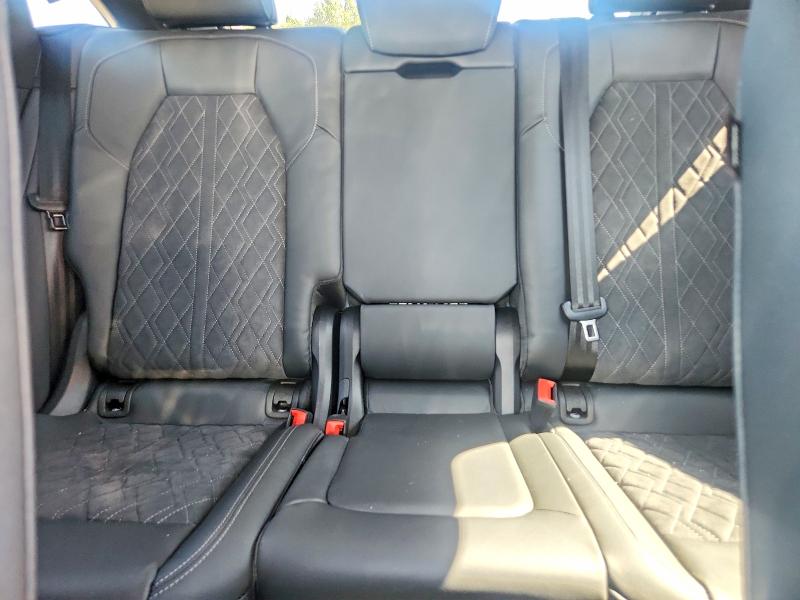 Photo 10 from auction – 2026 AUDI SQ5 with VIN WA1B5AGU8T2027720