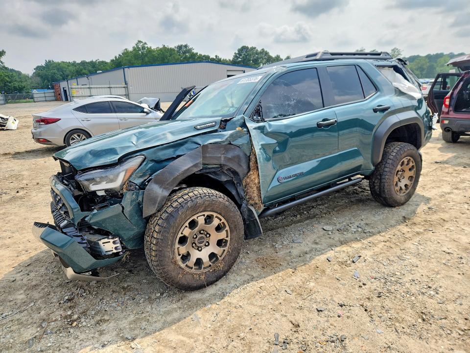 Фото 1 с аукциона – 2025 TOYOTA 4RUNNER с VIN JTEVB5BR6S5005147