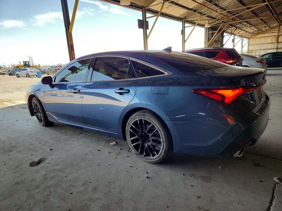 Photo 2 from auction – 2022 TOYOTA AVALON with VIN 4T1JZ1FB1NU076024