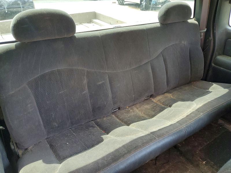 Photo 10 from auction – 2002 CHEVROLET SILVERADO with VIN 2GCEK19T921181142