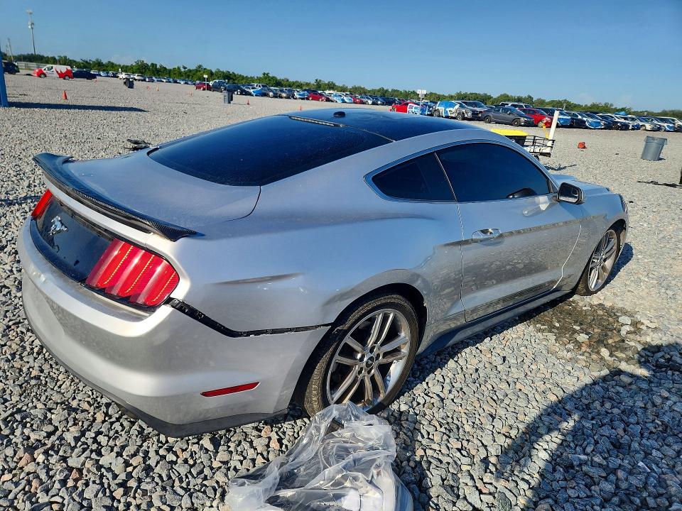 Photo 3 from auction – 2017 FORD MUSTANG with VIN 1FA6P8TH5H5202519