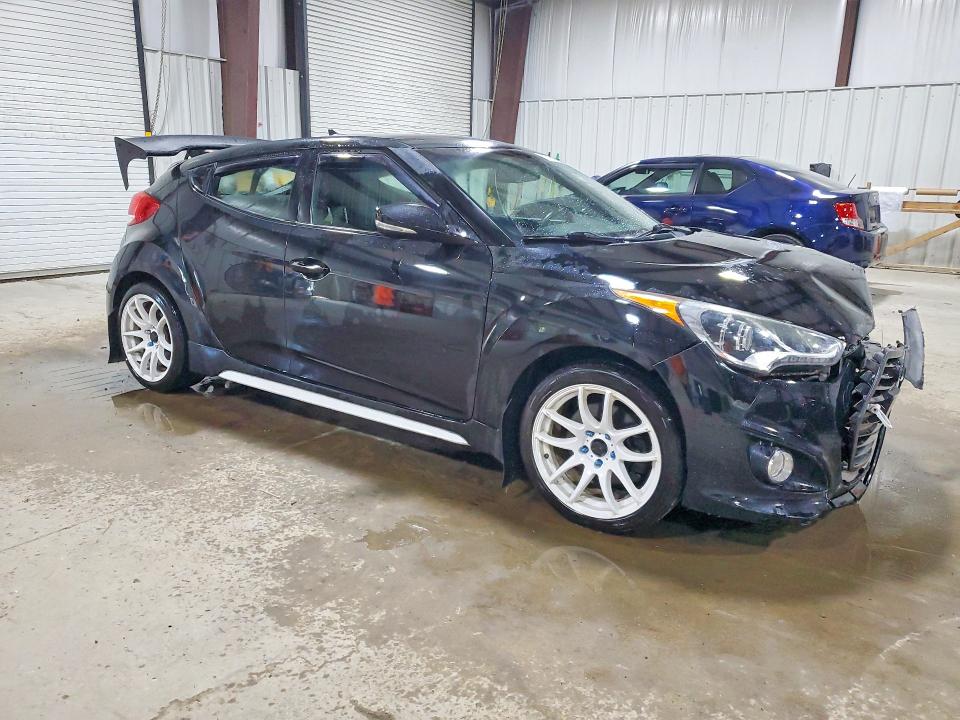 Photo 4 from auction – 2014 HYUNDAI VELOSTER with VIN KMHTC6AE6EU199147