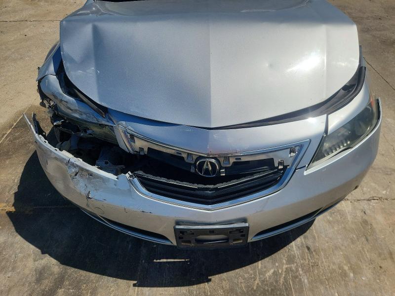 Photo 11 from auction – 2012 ACURA TL with VIN 19UUA8F20CA026751