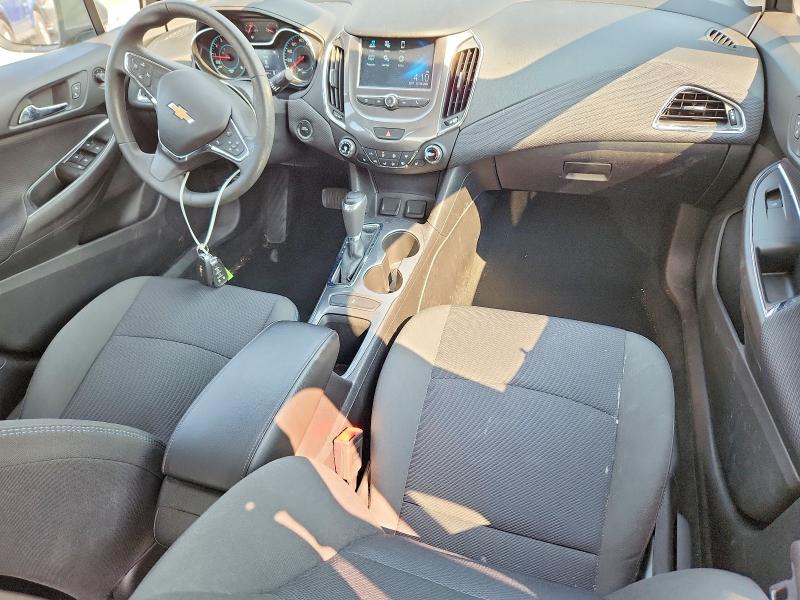 Photo 8 from auction – 2017 CHEVROLET CRUZE with VIN 1G1BE5SM2H7157015
