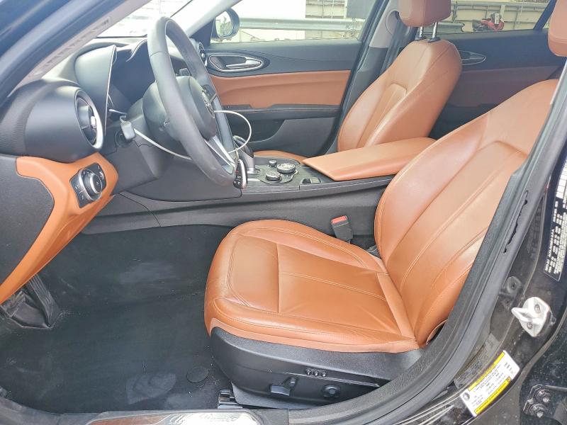 Photo 7 from auction – 2019 ALFA ROMEO GIULIA with VIN ZARFAMAN2K7622365