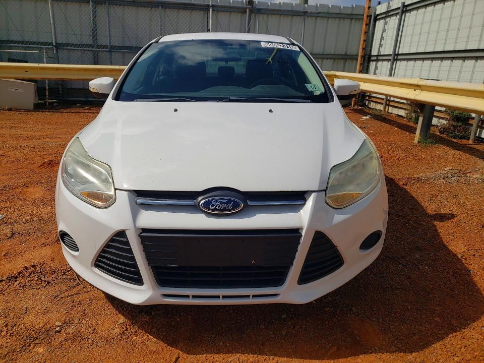 Photo 5 from auction – 2013 FORD FOCUS with VIN 1FADP3F28DL111803