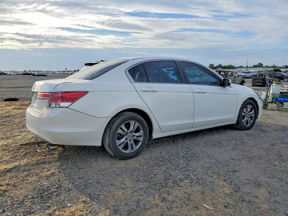 Photo 3 from auction – 2012 HONDA ACCORD with VIN 1HGCP2F66CA065970