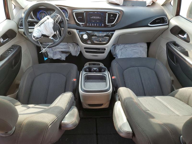 Photo 8 from auction – 2018 CHRYSLER PACIFICA with VIN 2C4RC1FG9JR280114