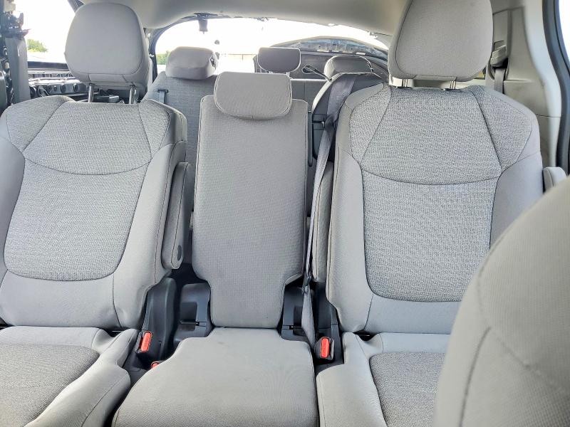 Photo 10 from auction – 2022 TOYOTA SIENNA with VIN 5TDKRKEC1NS093337