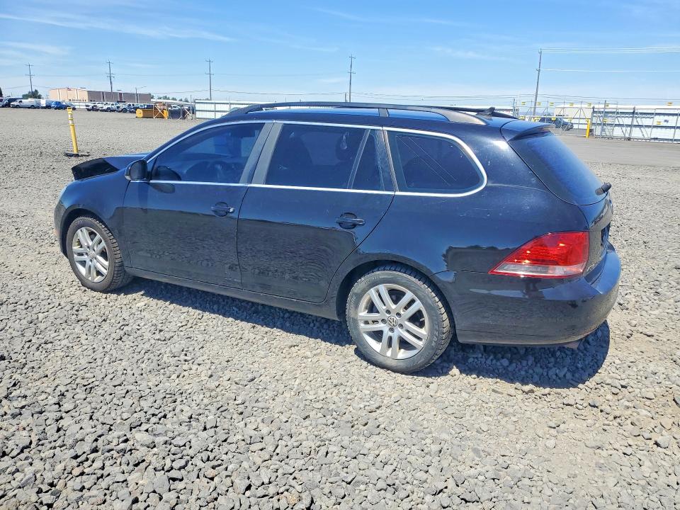 Photo 2 from auction – 2014 VOLKSWAGEN JETTA with VIN 3VWPL7AJXEM622578