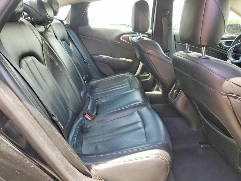 Photo 10 from auction – 2017 CHRYSLER 200 with VIN 1C3CCCABXHN508341