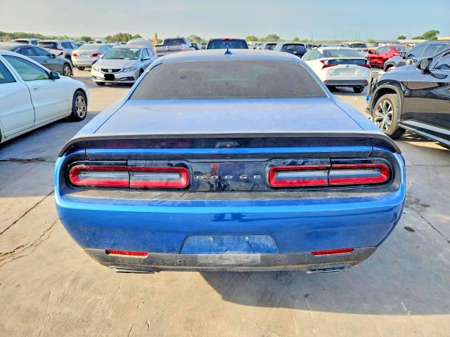 Photo 6 from auction – 2021 DODGE CHALLENGER with VIN 2C3CDZFJ7MH537718