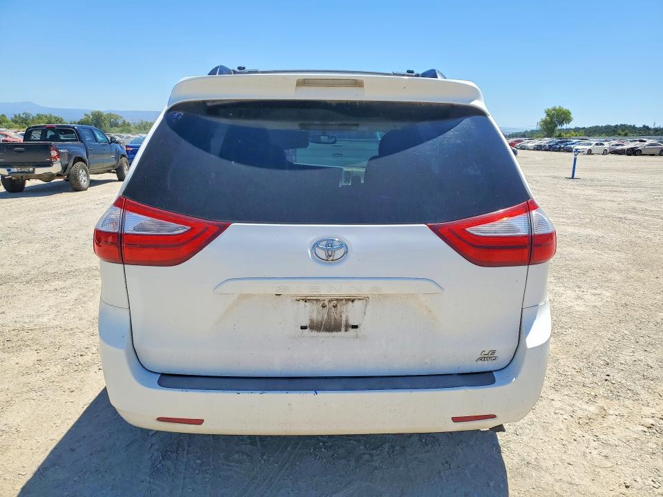 Photo 6 from auction – 2015 TOYOTA SIENNA with VIN 5TDJK3DC7FS123174