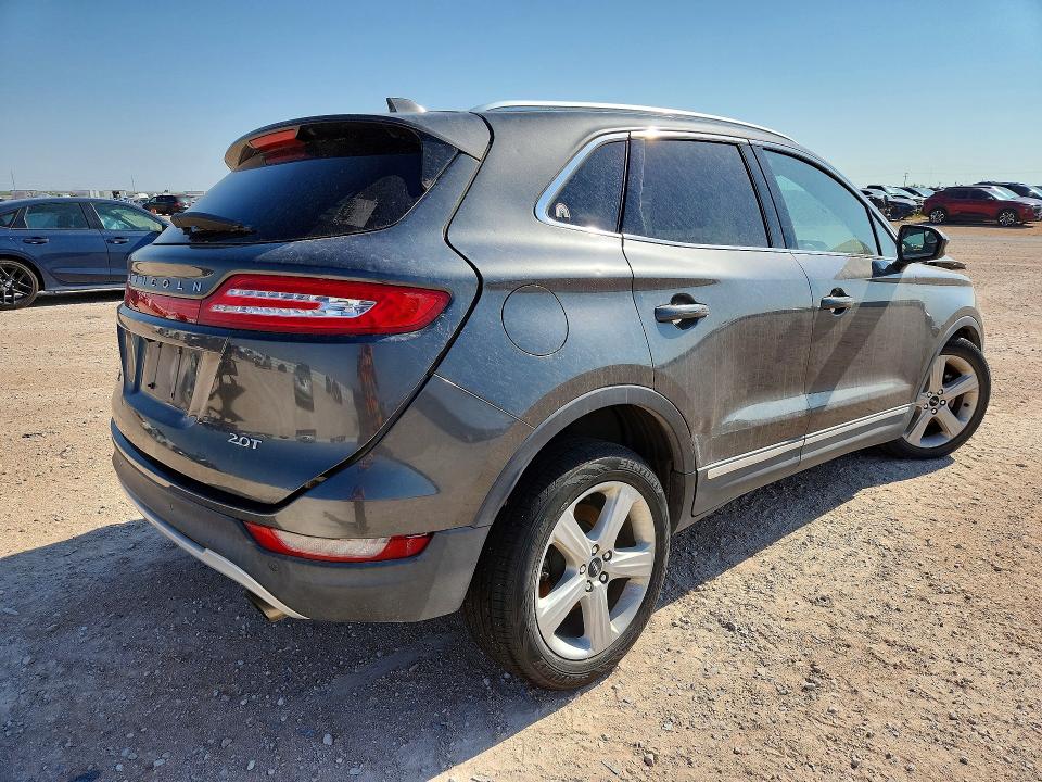 Photo 3 from auction – 2017 LINCOLN MKC with VIN 5LMCJ1C9XHUL35869