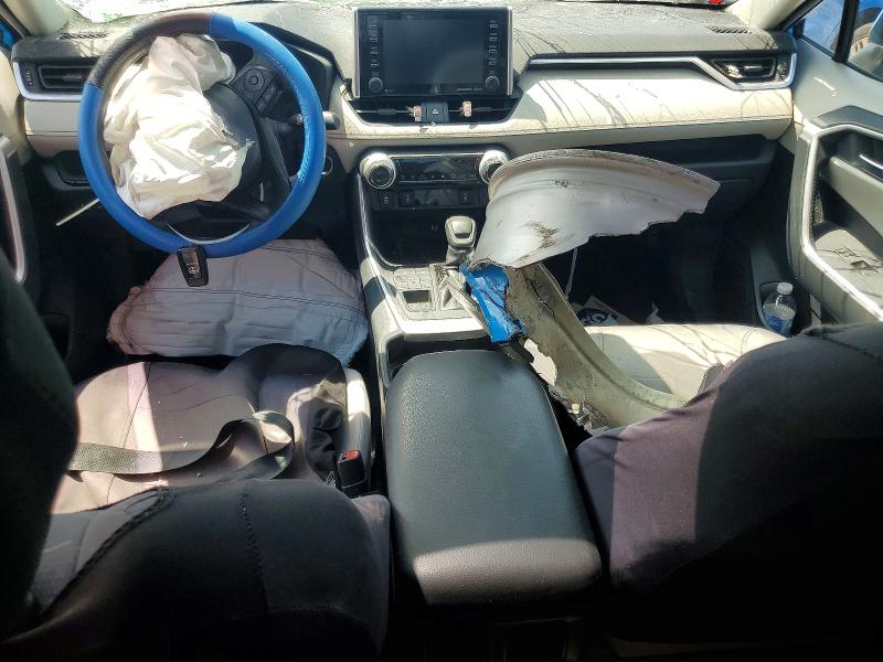 Photo 8 from auction – 2019 TOYOTA RAV4 with VIN JTMP1RFV2KD018160