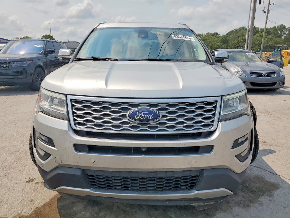 Photo 5 from auction – 2017 FORD EXPLORER with VIN 1FM5K8HT8HGC51523