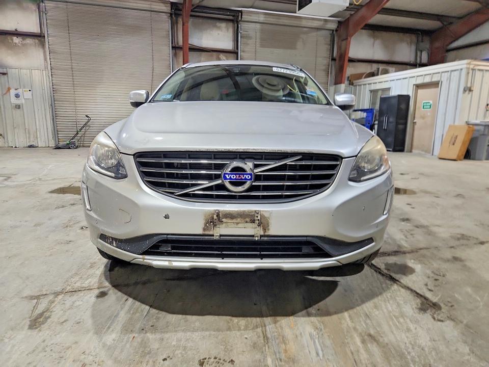 Photo 5 from auction – 2015 VOLVO XC60 with VIN YV4612RK4F2640679