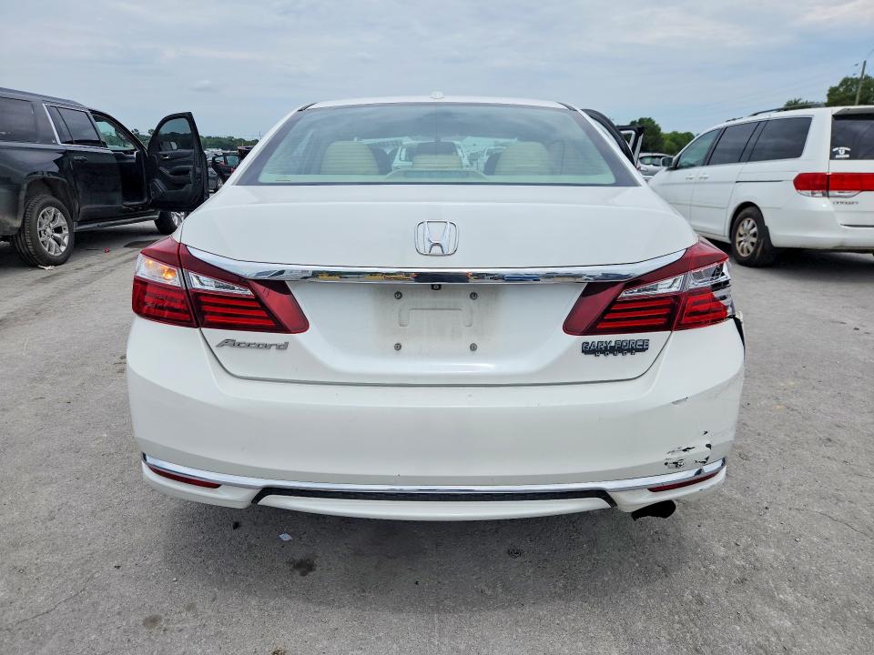 Photo 6 from auction – 2017 HONDA ACCORD with VIN 1HGCR2F85HA189361
